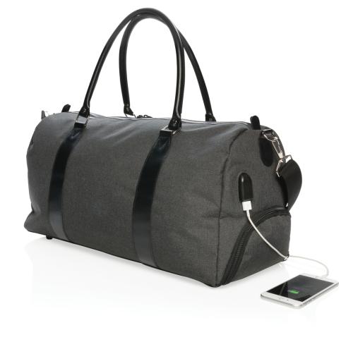 Weekend bag with USB output