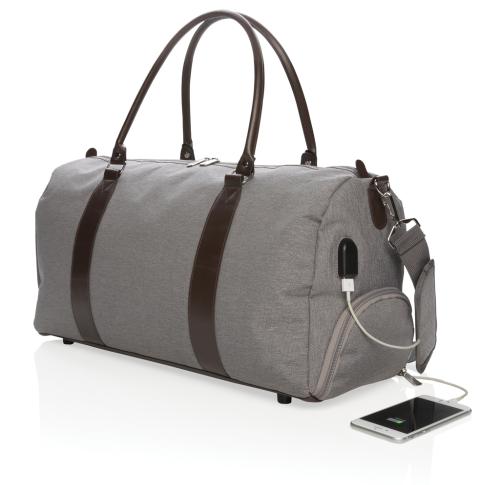 Weekend bag with USB output