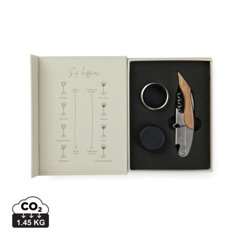 VINGA Story of wine off white