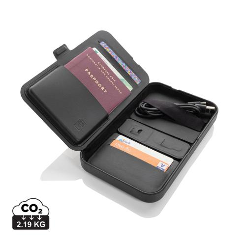 Swiss Peak RCS recycled travel case with 3 in 1 charger black