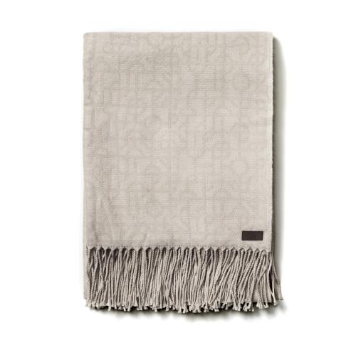 Branded Geometric Pattern VINGA Verso Blankets Off White